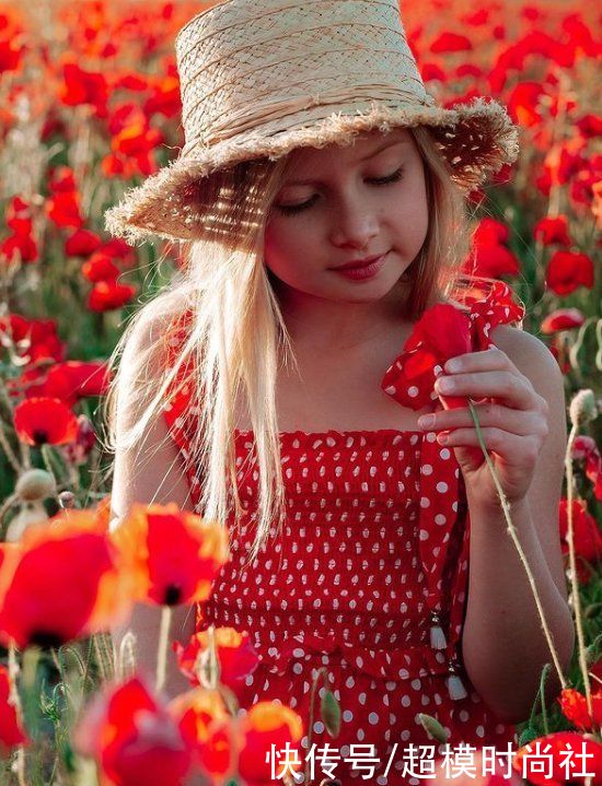  成博|亚裔4岁萌娃成博主红爆外网，穿搭简单又实用，这个小网红不简单