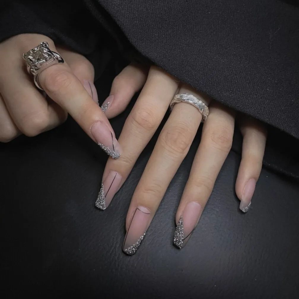 muun|100款Ins爆火的出游美甲,照着做刷爆朋友圈