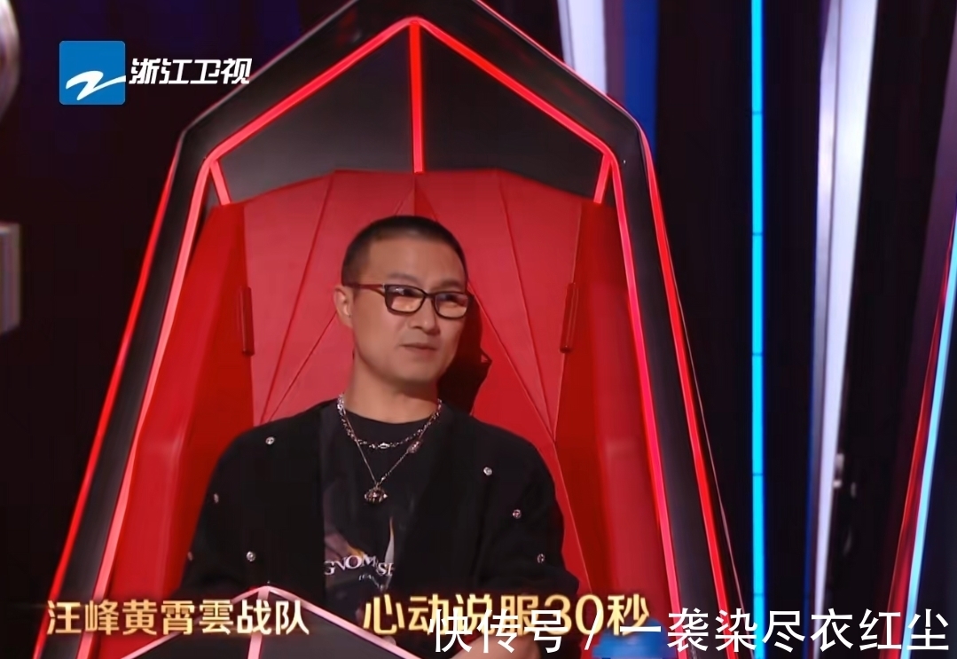 导师|中国好声音：小导师表现各不同，黄霄云存在感较低，张碧晨很自然