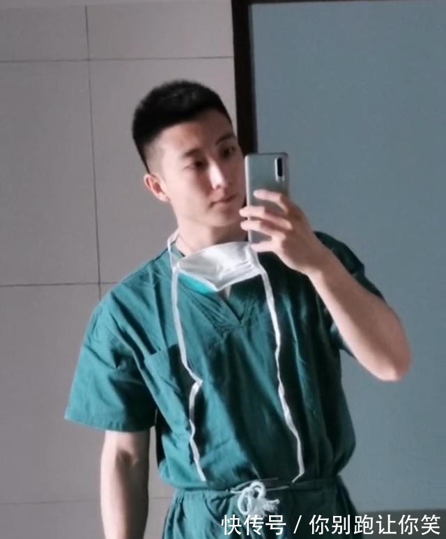 型男|这枚一身肌肉的医生型男有点上头哦!