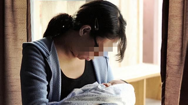 怀孕期间|因吃奶太用力,被妈妈用剪刀划花的男孩,如今怎么样了