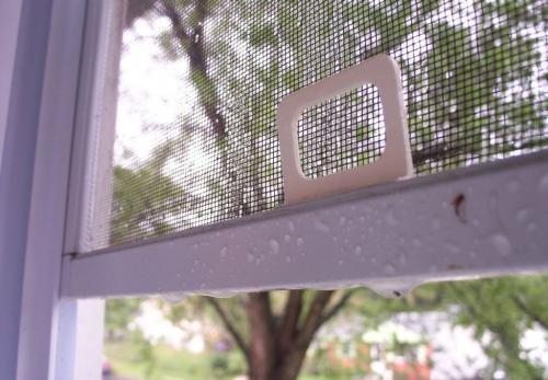 纱窗家家有,怎么清洗是难题,两个方法帮助你,立马干净如新