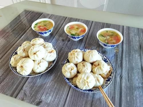 味道|跟师傅学的肉包子做法，味道果然不一般，中秋节给家人蒸一锅太香