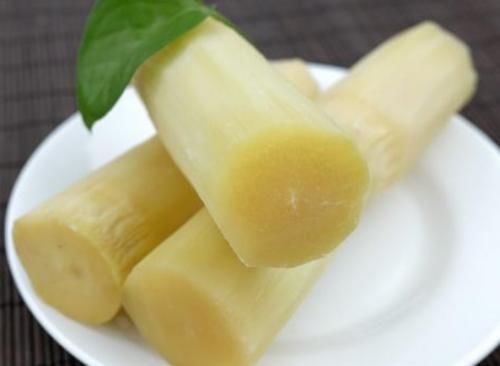 炖羊汤时,多加“红白黄”3色,羊汤清澈香浓,鲜甜可口,没膻味