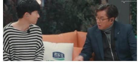 《时光音乐会》张杰当庄主何炅空降，谭咏麟镜头全在，没影响节目