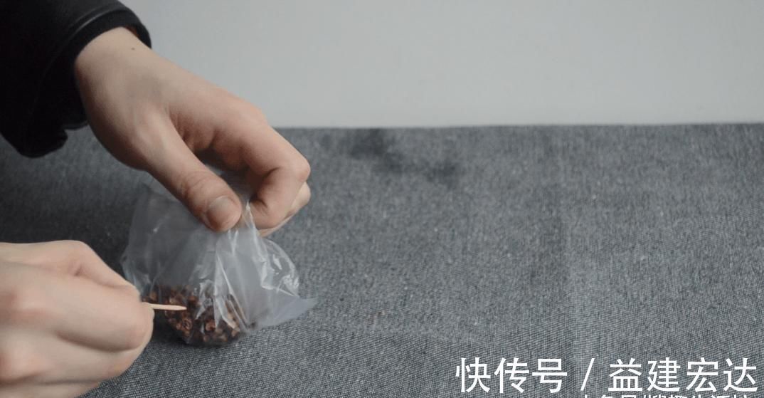 面粉放久了容易生虫 只需要往里放点它, 面粉放多久都不会生虫