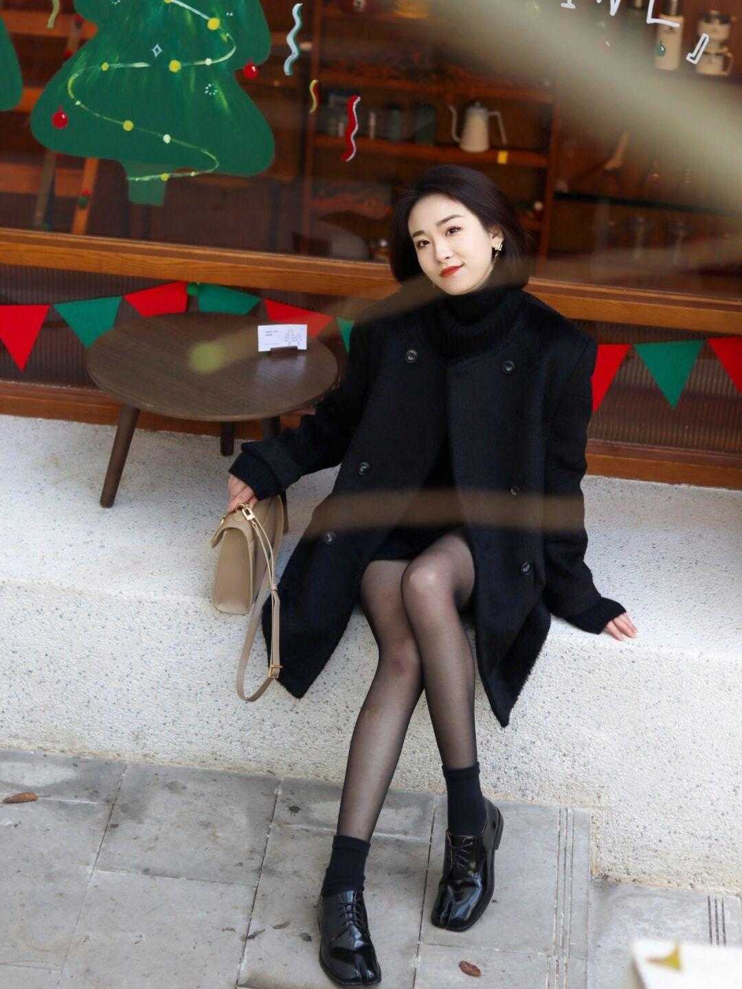 深冬|深冬穿黑色大衣才是最正确的选择,低调简约又有格调,安全感满满