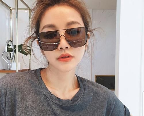 脸上有这5个特点的女人，千万别留披肩发，否则会让你老十岁