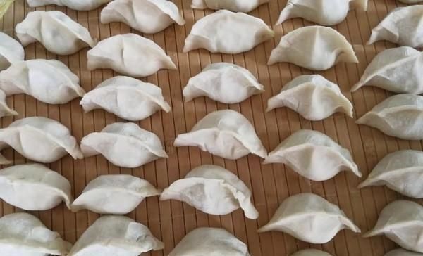 光盘|每次吃饺子,首选用它做饺子馅,我家每周必吃,上桌就光盘