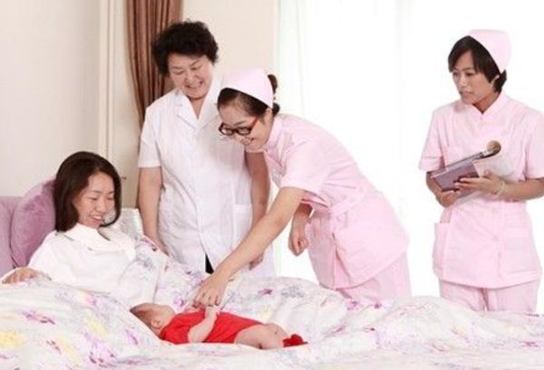 顺产|“最霸气产妇”火了,顺产完自己走回病房,网友:真是个神人