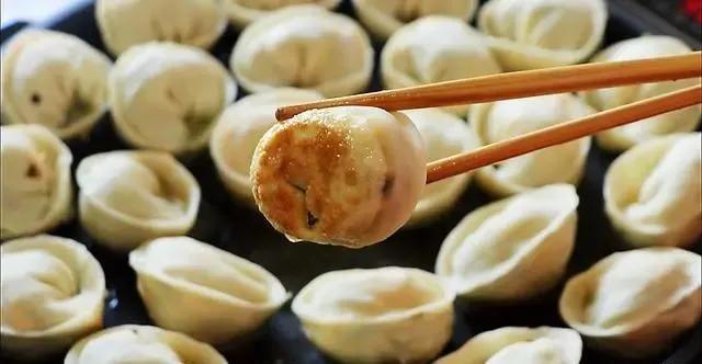 1根西葫芦4个鸡蛋，这种吃法将成为经典，素食也可以很美味