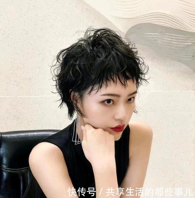 中大卷 你的发型不够美,烫个卷发大变样,洋气时尚颜值翻倍!