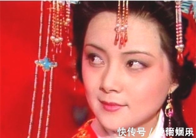 刘姥姥!红楼梦:刘姥姥“雪下抽柴”的故事暗示黛玉为正妻,宝钗为续弦