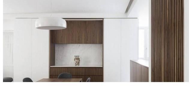 白墙|日子过久了会发现，“假精致”的装修压根住不了几年，简单才耐看