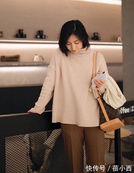 搭配 40岁女人春季要穿得随性,给你分享几套洋气穿搭,打造出女神范