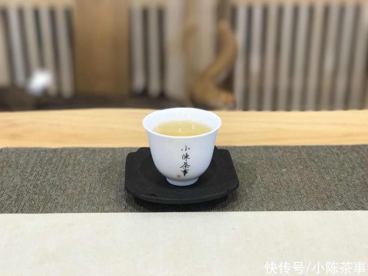 白茶品鉴手记|早上泡杯白茶,晚上再喝?看完这四点原因,答应我别再以身试茶了