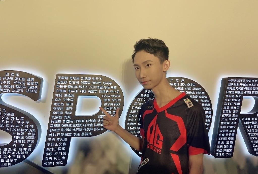 王者|梦泪谈LOL手游，如果合并了云顶手游，王者热度就能凉一半