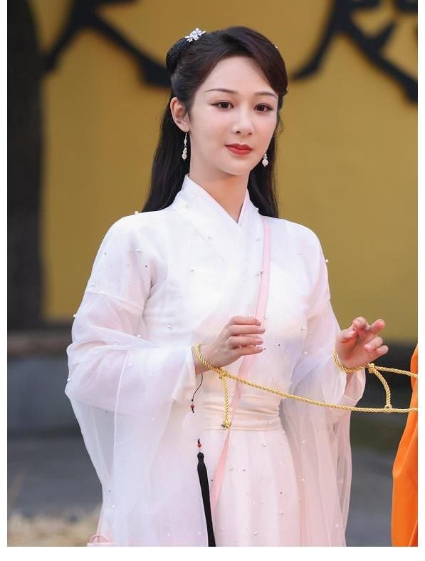 孙红雷|孙红雷撮合黄子韬和杨紫，看到两人的反应后，网友：太可爱了吧