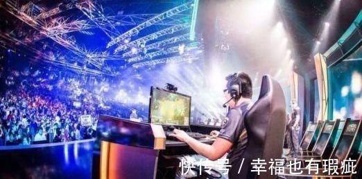 |5本本搞笑幽默的网络小说,让你捧腹笑不停,半夜笑出猪叫声!