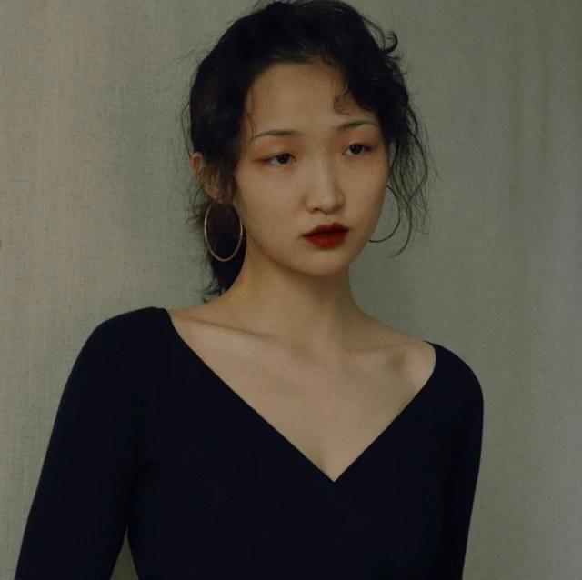 晕染|单眼皮女生“画眼妆”,港风一定是首选,步骤简单还不会出错