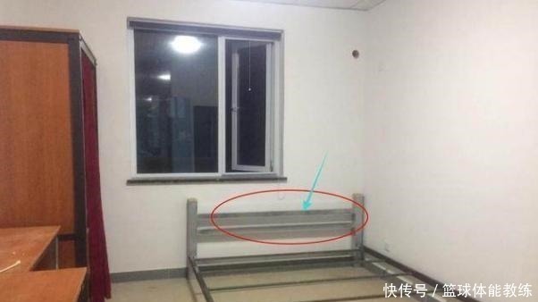 改造|大学同学买下校外14平旧房,改造后化身日式胶囊空间,羡慕不已!