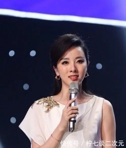 比董卿還美的主持人,舞臺端莊秀麗,臺下便裝更是驚艷!