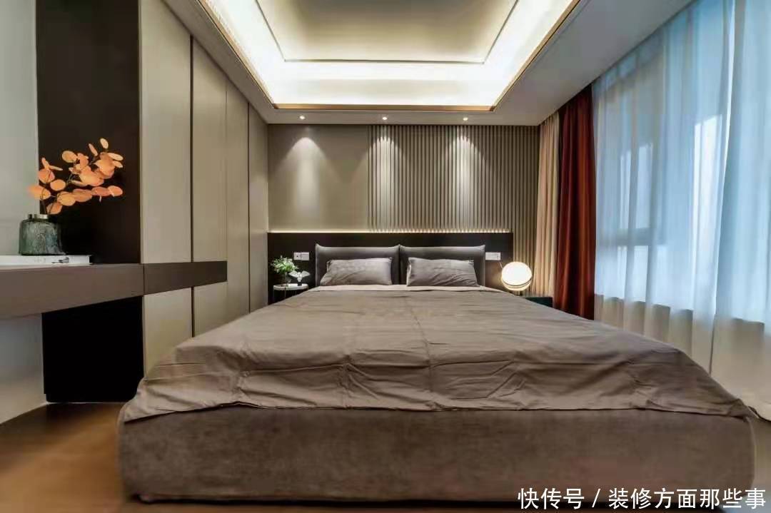 床尾凳|装修时卧室这些家具没必要买回家!不光是费钱,是真的不实用