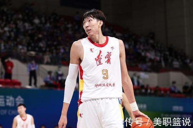 新疆男篮|理由可笑又现实!NBL周琦下赛季或回CBA,去哪支球队又将闹翻天