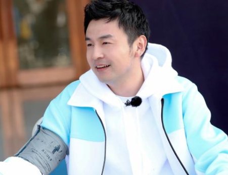 雷佳音、邓伦、黄明昊、王迅、郑恺、baby