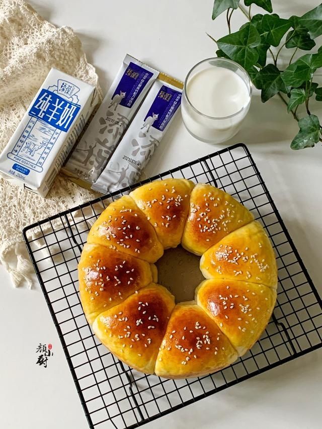 1碗面粉，一杯羊奶，教你做出松软香甜的面包，大人小孩都爱吃