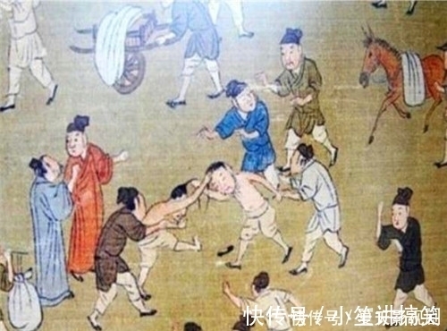 清明上河图|清明上河图放大100倍后：那位喝醉酒趴树下的人，能注意下形象吗