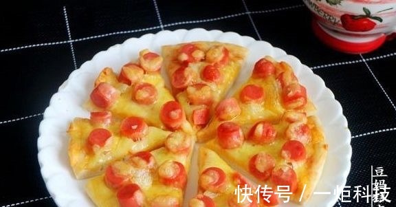 孩子爱吃的,2款简易披萨,几分钟做一个,比买的放心