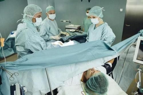 剖腹产|剖腹产划伤宝宝,宝妈声讨无果,若想避免,准妈妈要注意这几点