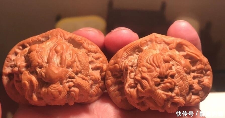 文玩圈里独有的九种雕刻,精细程度不低于玉雕,趣味性把玩性十足