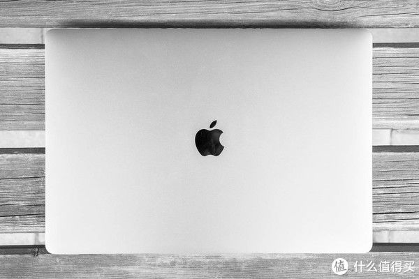m1|MacBook Pro和MacBook Air，新手应该怎么选？