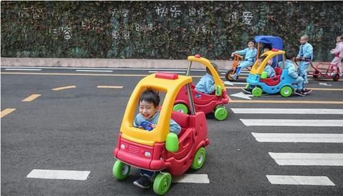 获赞|幼儿园要求填“我家的车”调查表，宝妈教科书式做法获赞：做得对