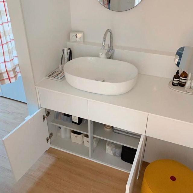 主妇|爱惨了韩国的极简之家，全屋干净到令人发指！连条毛巾都整整齐齐