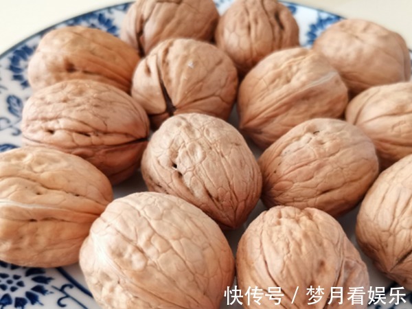 桂圆|正月二十三燎疳节,无论再穷,都要摆上4种吉祥果,牛年顺风顺水