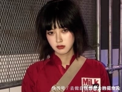 谨记|“近视党”还忍不住晚上玩手机?谨记3点,近视度数不再“飙升”