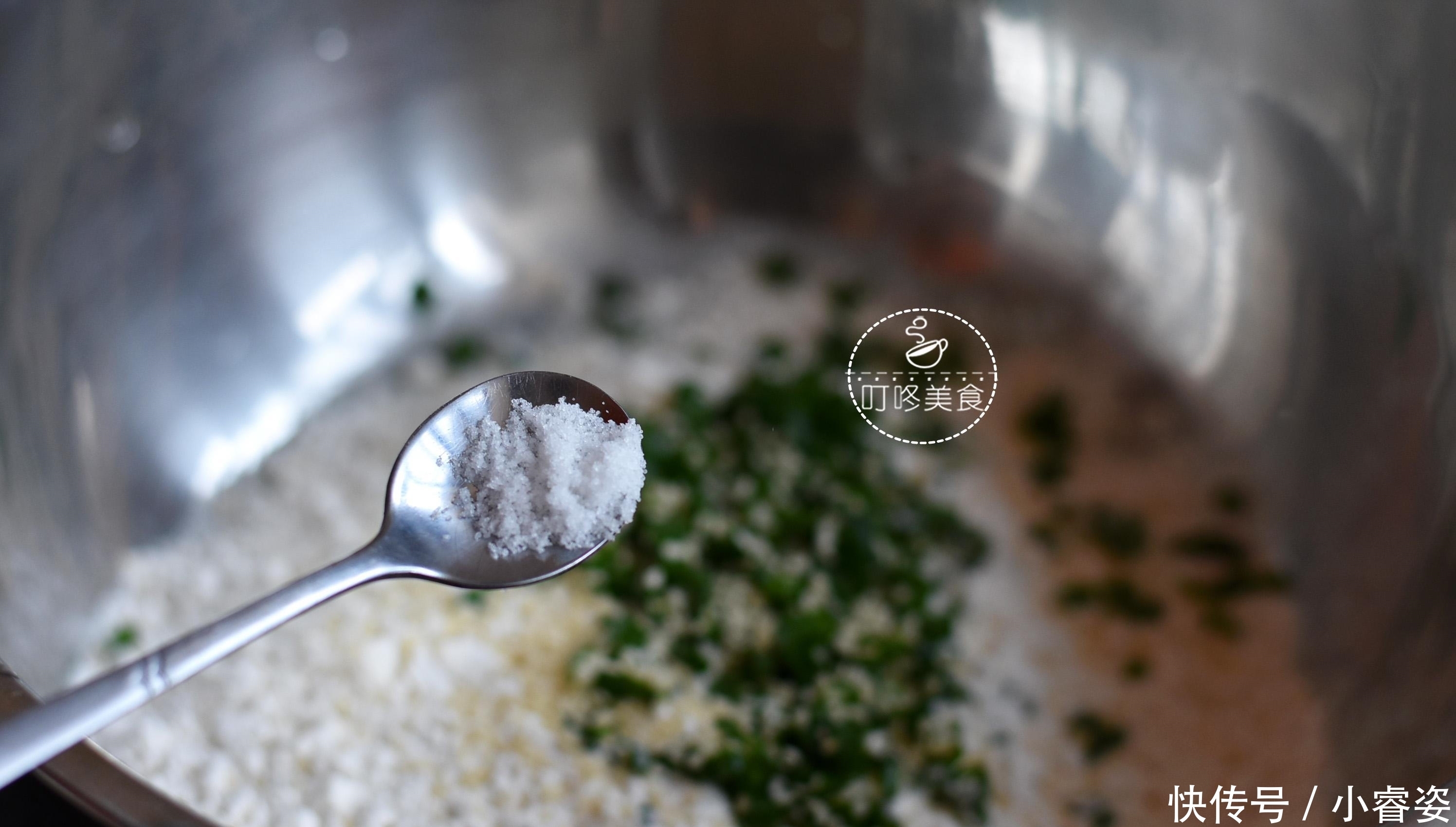 2分钟教会你做炸酥果,步骤超简单,又酥又脆,学会不用买零食了