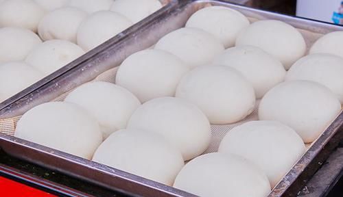 把馒头放进冰箱，超过三天后，就会产生黄曲霉毒素？真相来了