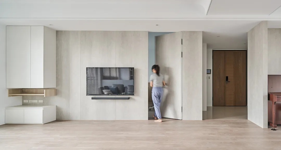 简约|大3房就爱原木风:甜嫩粉+雾灰蓝色调打造自然简约亲子宅