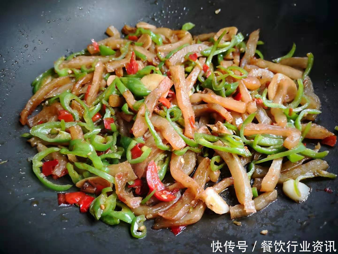 这菜是肠道清洁工,三天两头吃一次给身体做个大扫除,便宜又鲜美