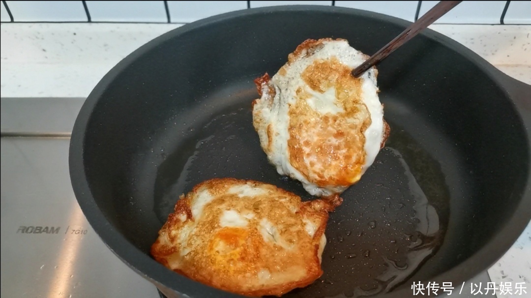 萝卜和鸡蛋的碰撞,居然有如此鲜美的味道,秋冬必备萝卜丝煎蛋汤