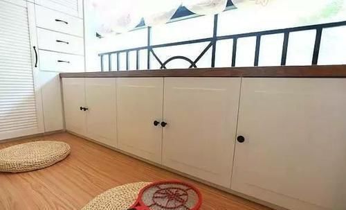 阳台|房子住久了,才发现为什么有钱人家里阳台不装柜子,后悔我家装了