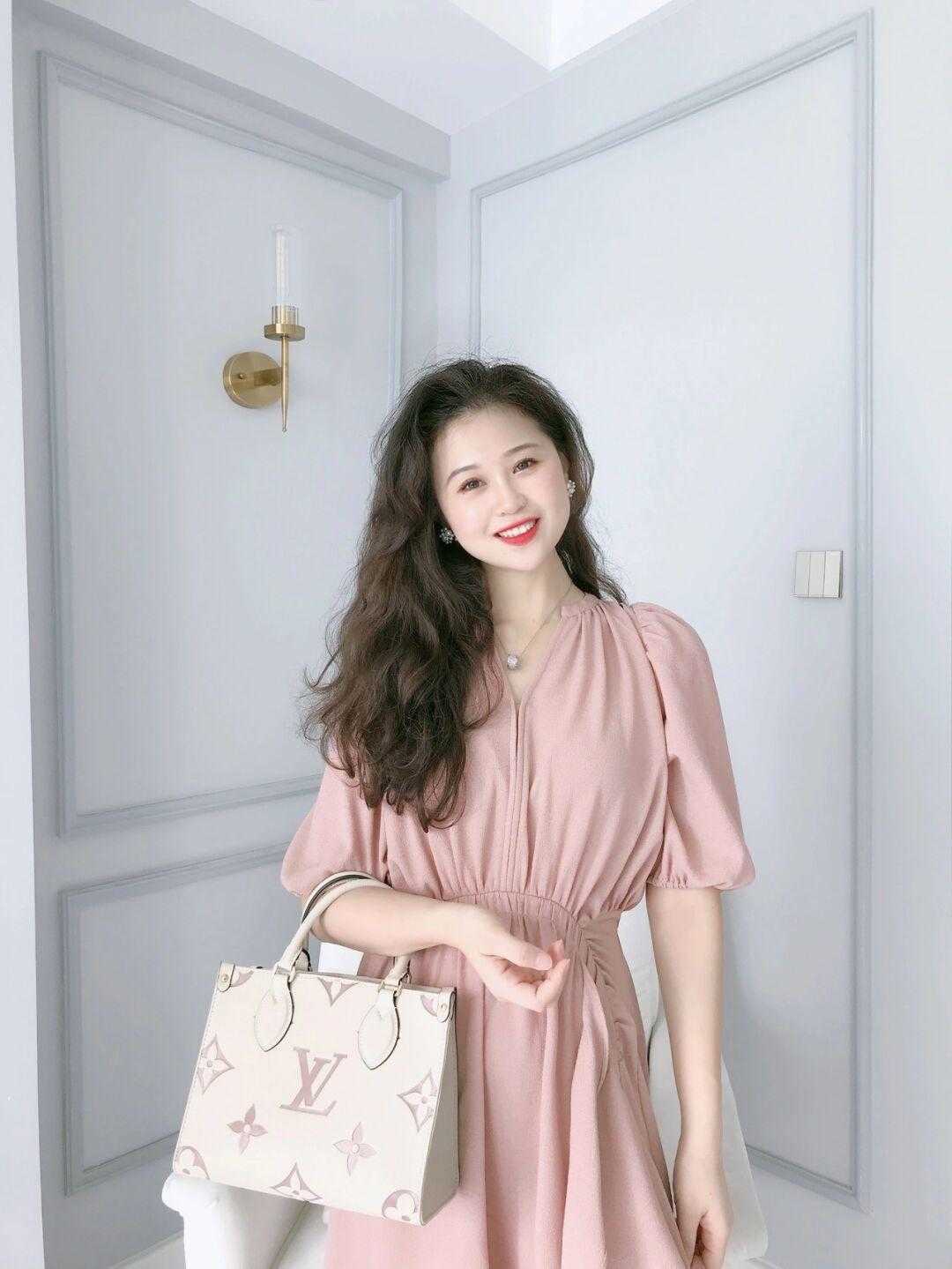 针织衫|过了50岁+的女人怎么穿?学会这几个搭配要点,让你减龄又时髦