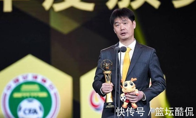 添丁|国足阵容添丁！李霄鹏上任第一件事，或许就是招回2位李铁弃子