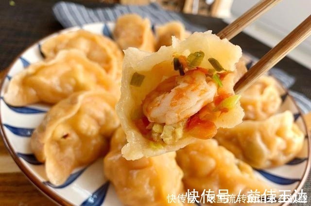 曲曲菜|别总拿白菜包饺子了，试试这4种馅料，爽嫩开胃，香到舔盘子