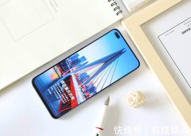 深度|荣耀X20深度评测!又一个爆款?120Hz全视屏、直屏、66W快充