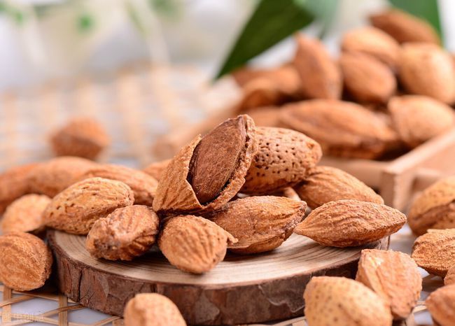 坚果类|血管堵塞的“源头”被揪出，不是肥油，医生：不少人还整天往嘴塞